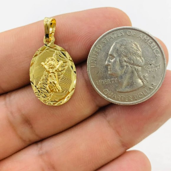 All Yellow Baby Jesus Medal Mariner link Chain 18" for Girls Boys Ladies 22x14mm - Picture 10 of 10